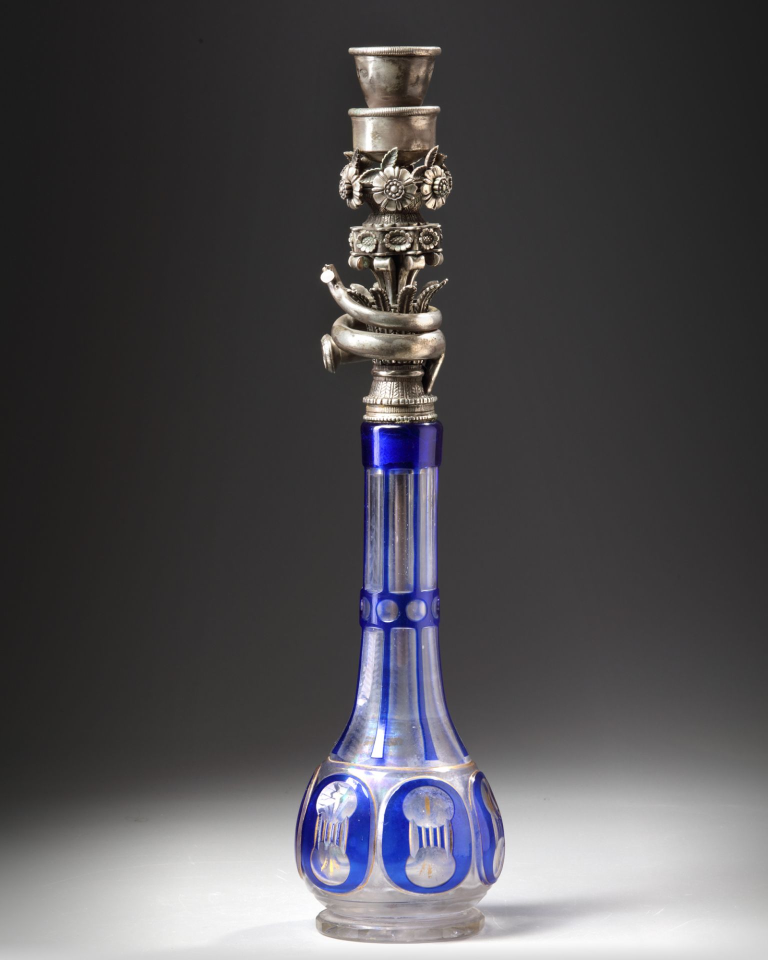 A BOHEMIAN CUT-GLASS HOOKAH BASE WITH OTTOMAN SILVER MOUNTS - Bild 2 aus 4