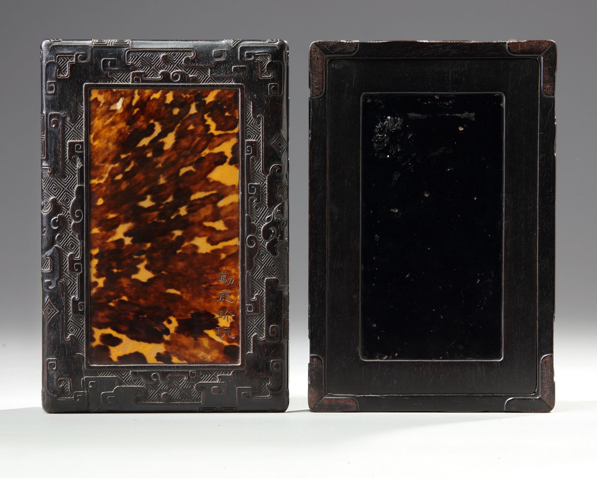 A CHINESE HARDWOOD AND FAUX-TORTOISESHELL BOX AND COVER - Image 3 of 4