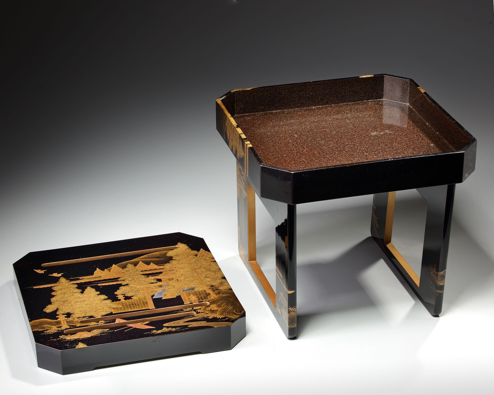 A JAPANESE SQUARE BLACK LACQUERED TABLE WITH A SEPARATE TRAY IN ITS TOP - Image 4 of 4
