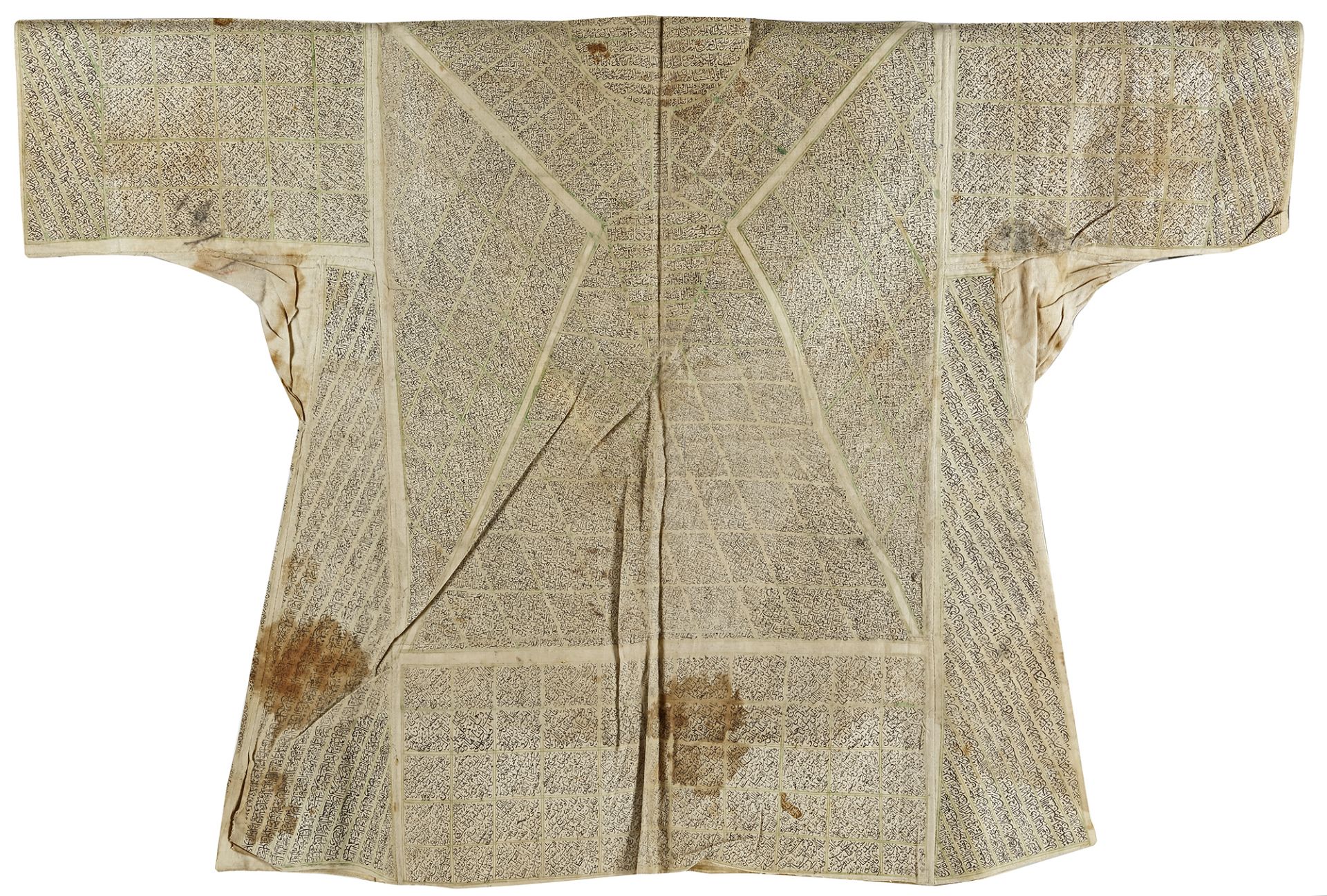 A VERY RARE OTTOMAN TALISMANIC SHIRT, LATE 17TH-EARLY 18TH CENTURY - Bild 2 aus 2