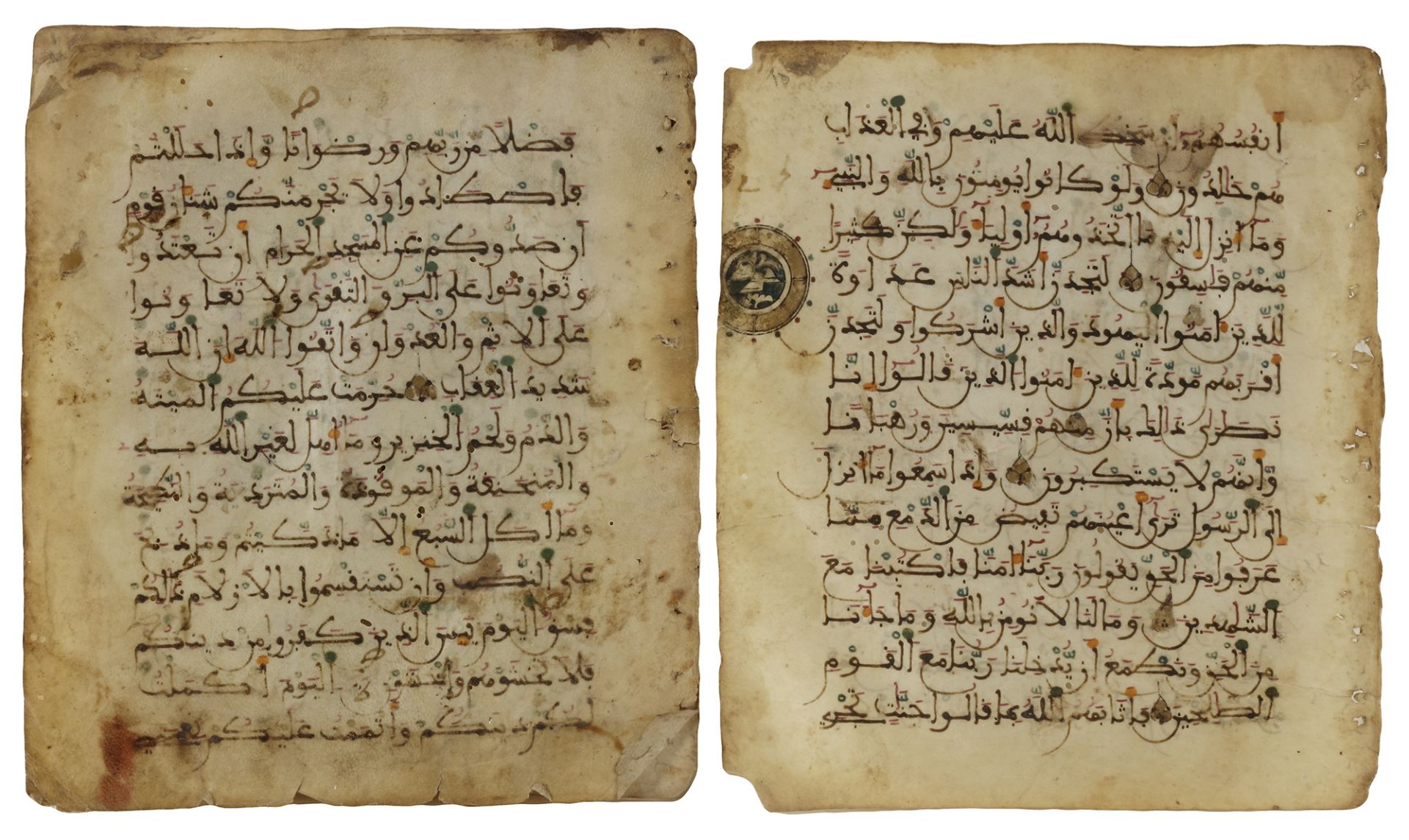 A MAGHRIBI QURAN SECTION SURAH AL- MA’IDAH COMPLETE, MOROCCO OR ANDALUSIA, 13TH-14TH CENTURY - Bild 5 aus 5