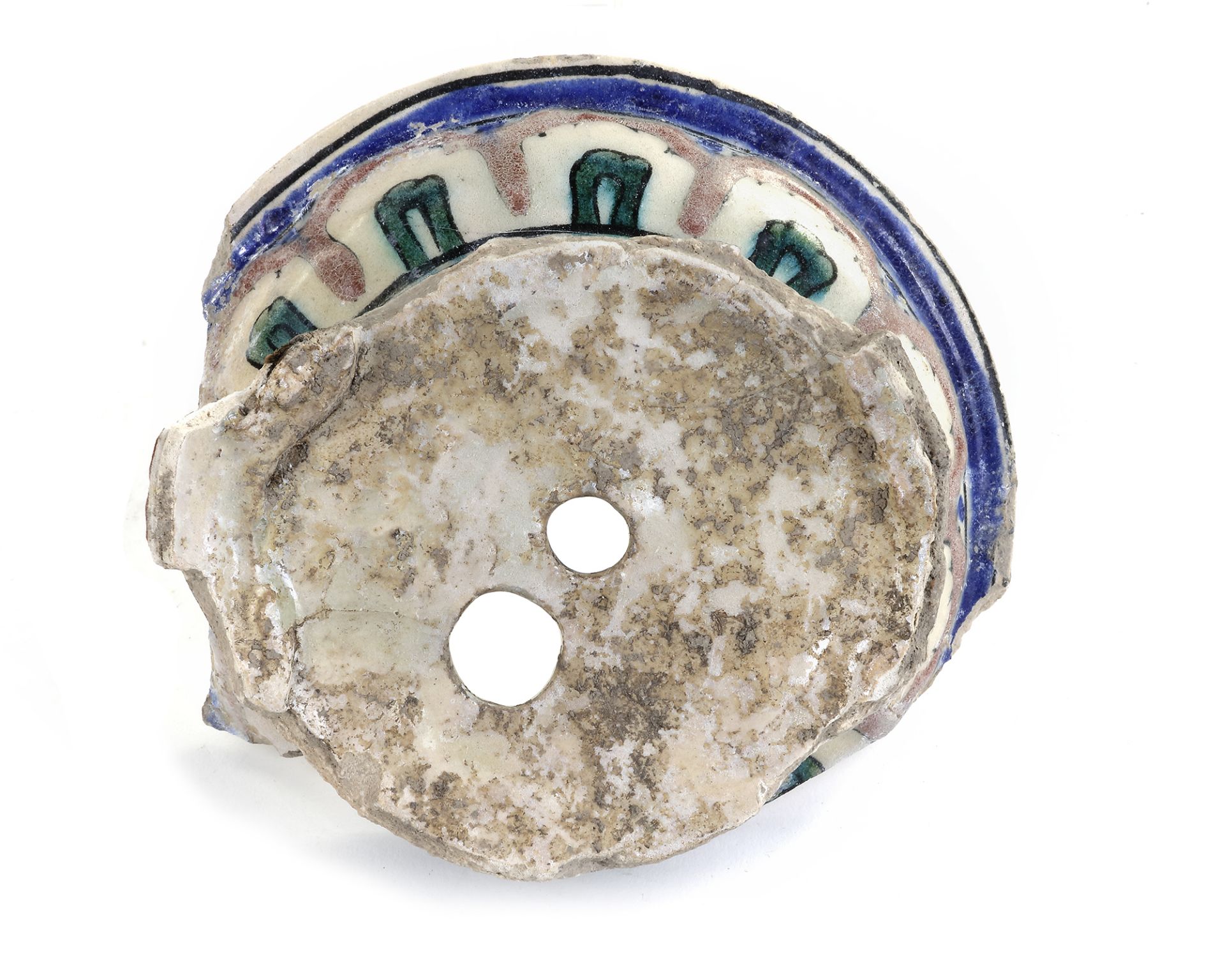 AN IZNIK POTTERY FRAGMENT 15TH-16TH CENTURY - Image 8 of 8