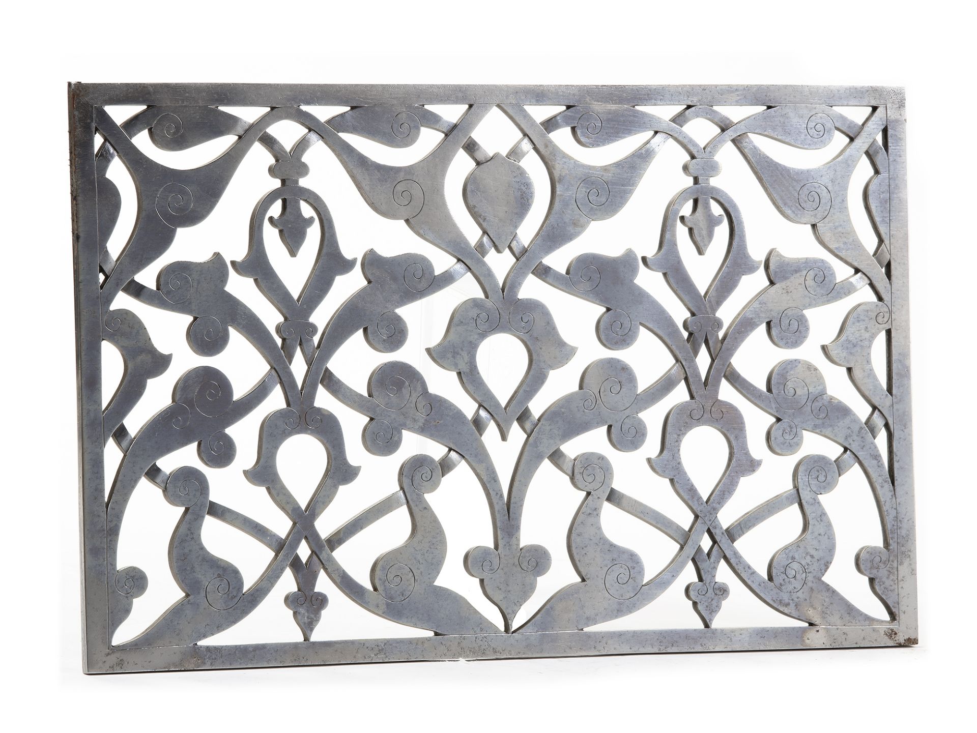 AN OPENWORK STEEL PANEL (WINDOW), MUGHAL, 18TH-19TH CENTURY - Image 8 of 10