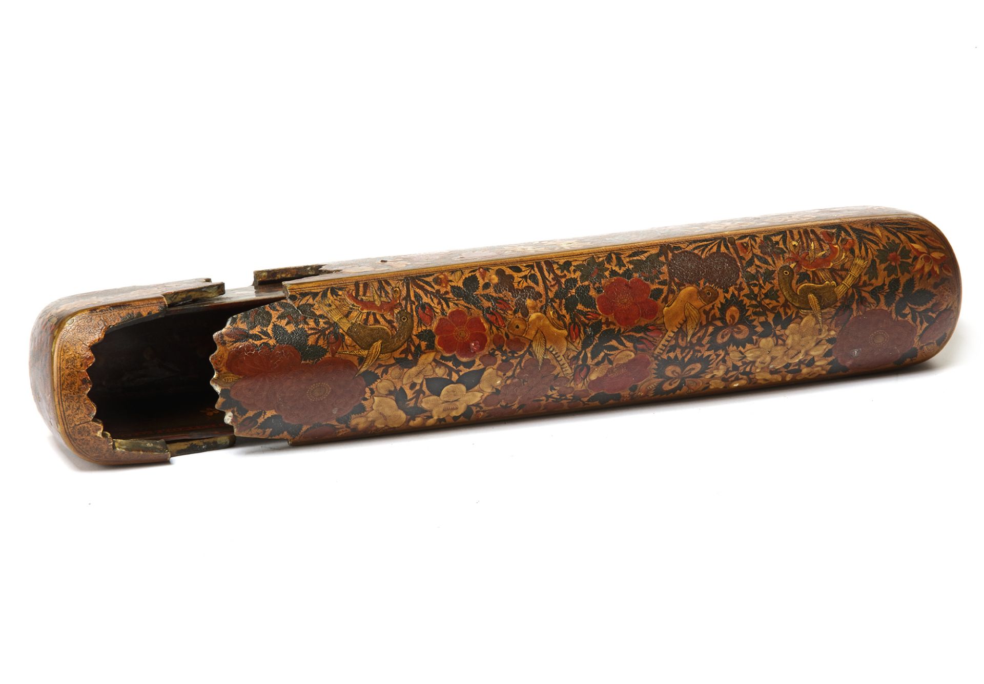 A MUGHAL PAPIER-MACHÉ PEN CASE (QALAMDAN), INDIA, 17TH-18TH CENTURY - Bild 8 aus 8