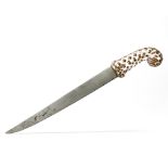 A GEM SET ROCK CRYSTAL-HILTED DAGGER, MUGHAL INDIA, 18TH CENTURY