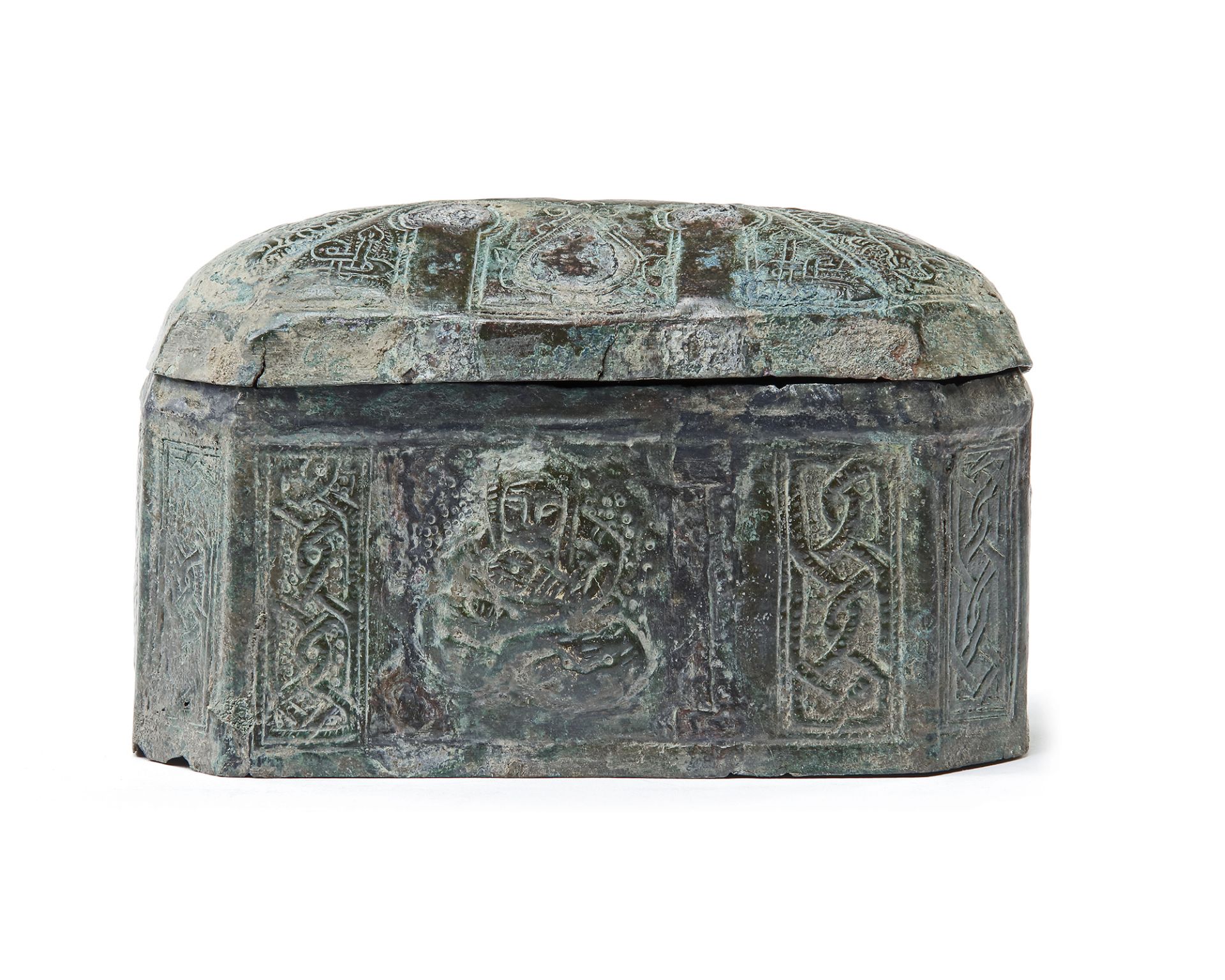 A SELJUK BRONZE BOX, 13TH CENTURY - Bild 2 aus 10