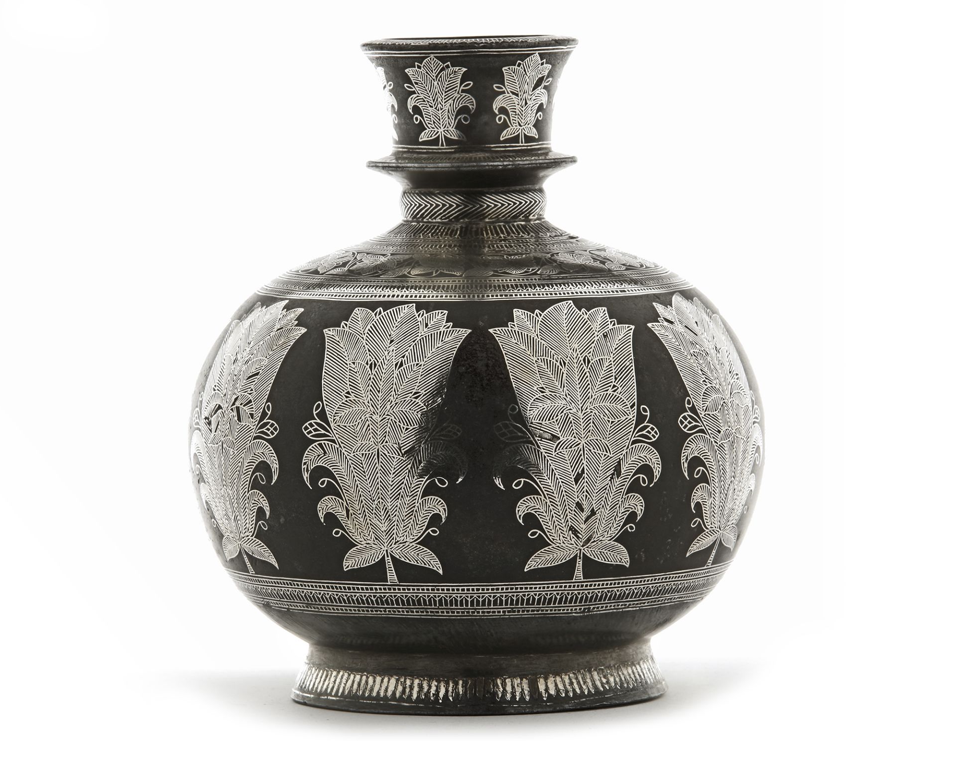 A SILVER-OVERLAID ALLOY BIDRI HUQQA BASE, DECCAN, 19TH CENTURY