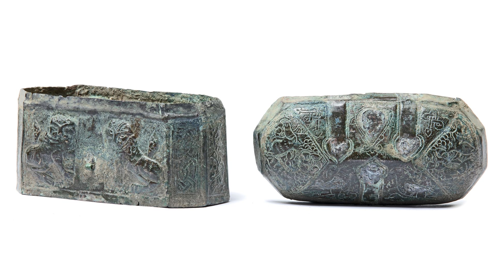 A SELJUK BRONZE BOX, 13TH CENTURY - Bild 8 aus 10