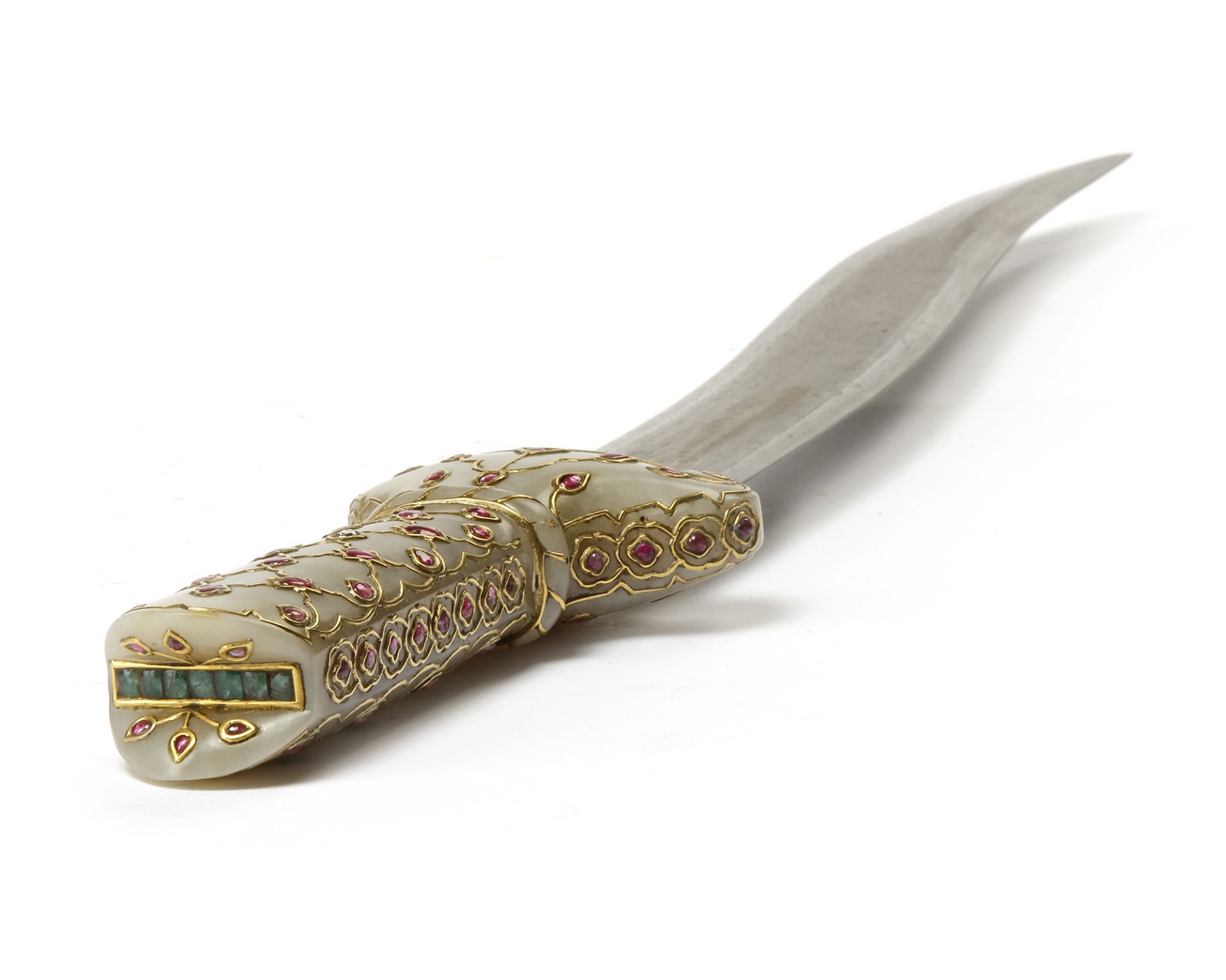 A FINE MUGHAL GEM-SET JADE-HILTED DAGGER, JAHANGIR PERIOD, 17TH CENTURY - Bild 6 aus 6