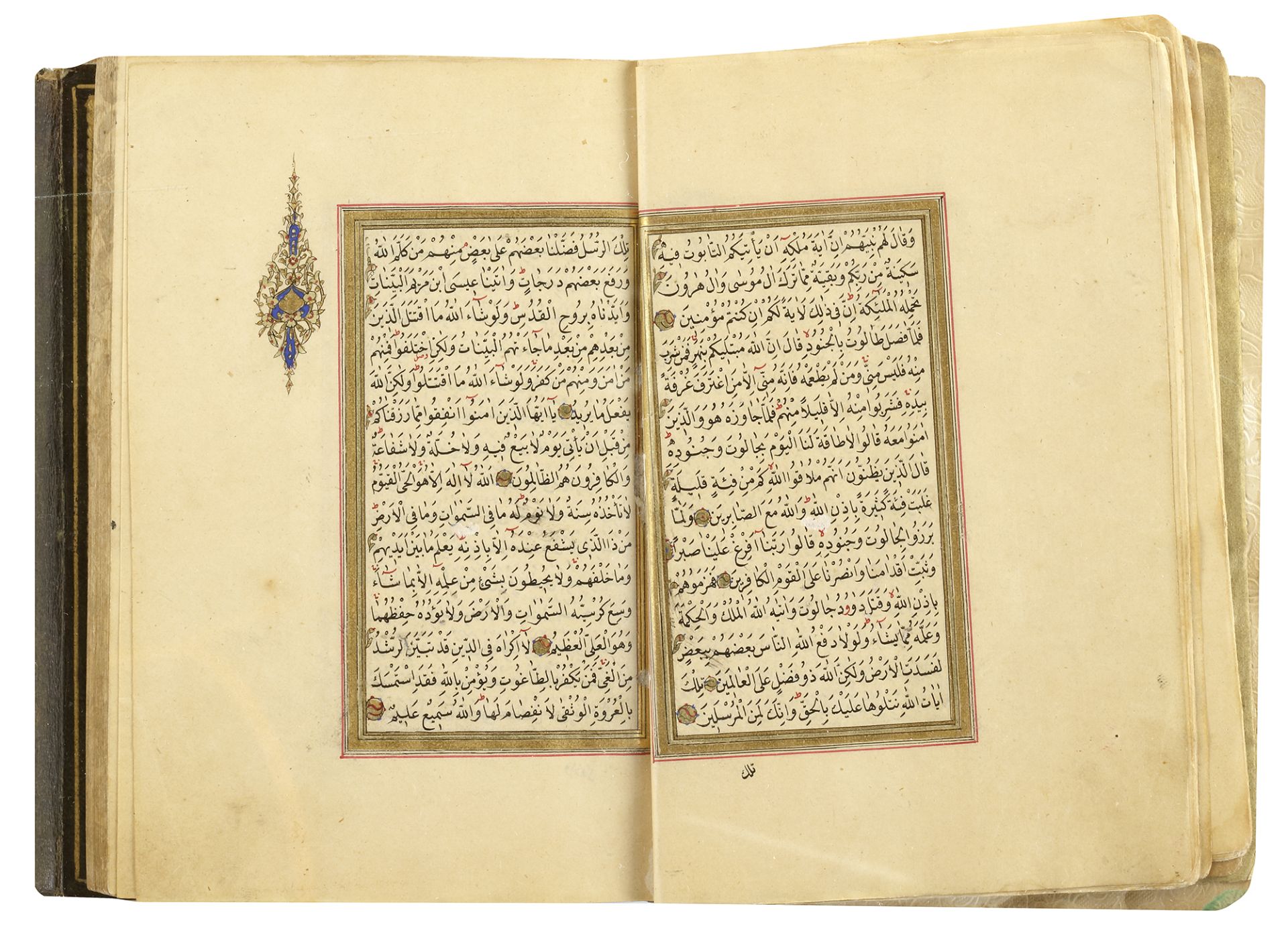 AN ILLUMINATED QURAN COPIED BY ISMA'IL BIN 'UMAR QALBAWI, OTTOMAN PROVINCIAL, DATED 1171 AH/1757-58 - Bild 5 aus 5