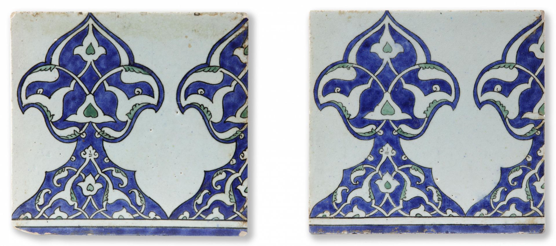 A PAIR OF DAMASCUS UNDERGLAZE PAINTED POTTERY BORDER TILES, SYRIA, 17TH CENTURY - Image 5 of 6