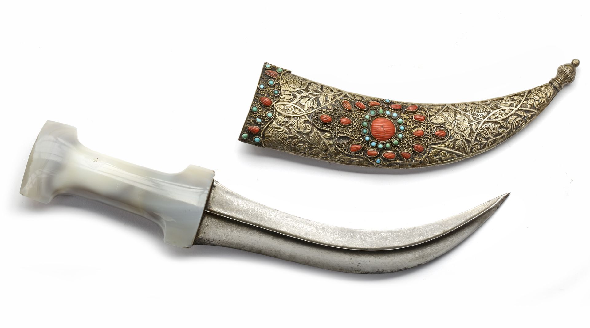 AN OTTOMAN JAMBIYA DAGGER WITH AGATE HILT AND FILIGREE SHEATH, OTTOMAN, TURKEY, 18TH CENTURY - Bild 3 aus 8