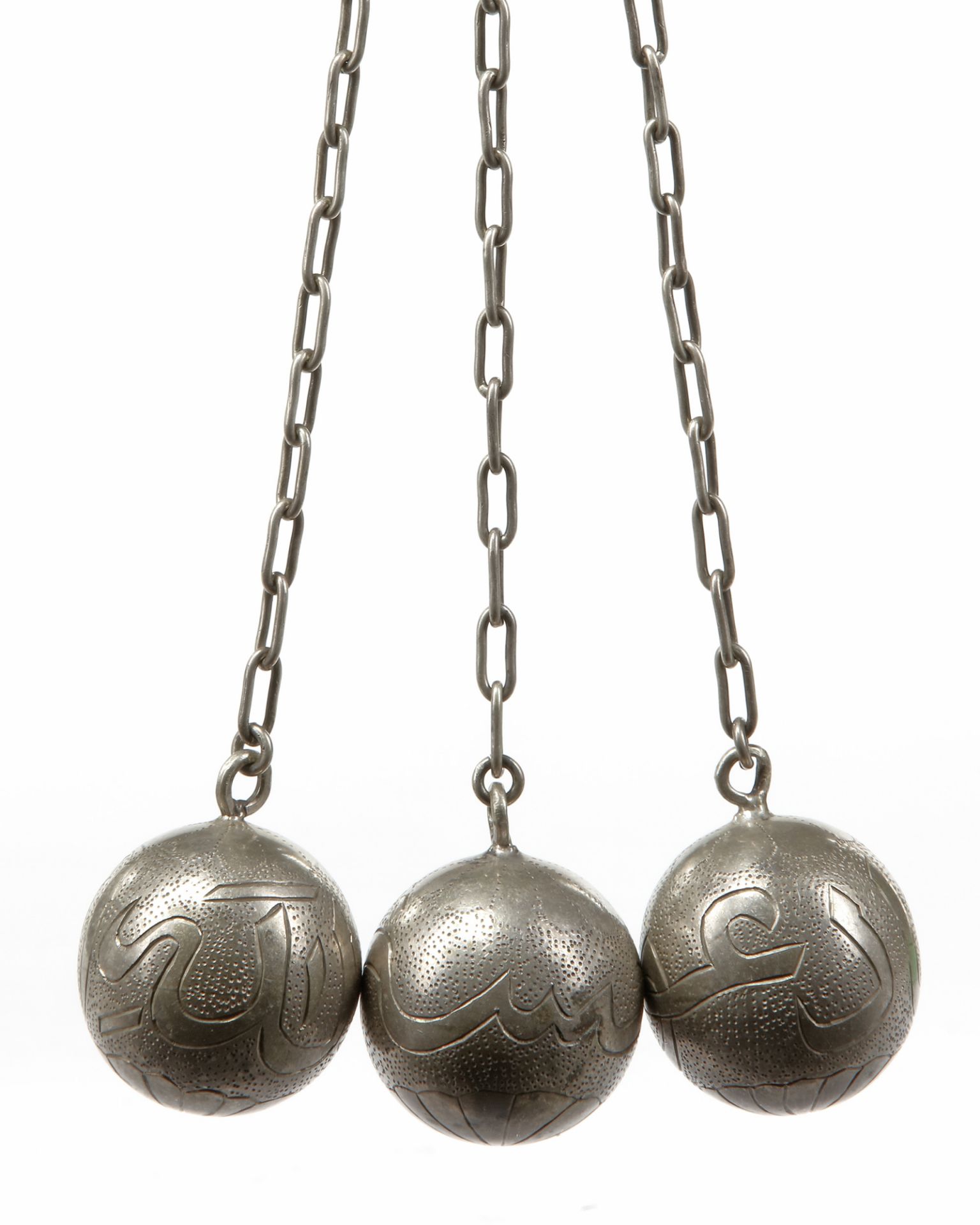 LARGE OTTOMAN SILVER PRAYER BEADS, LATE 19TH CENTURY - Bild 11 aus 12