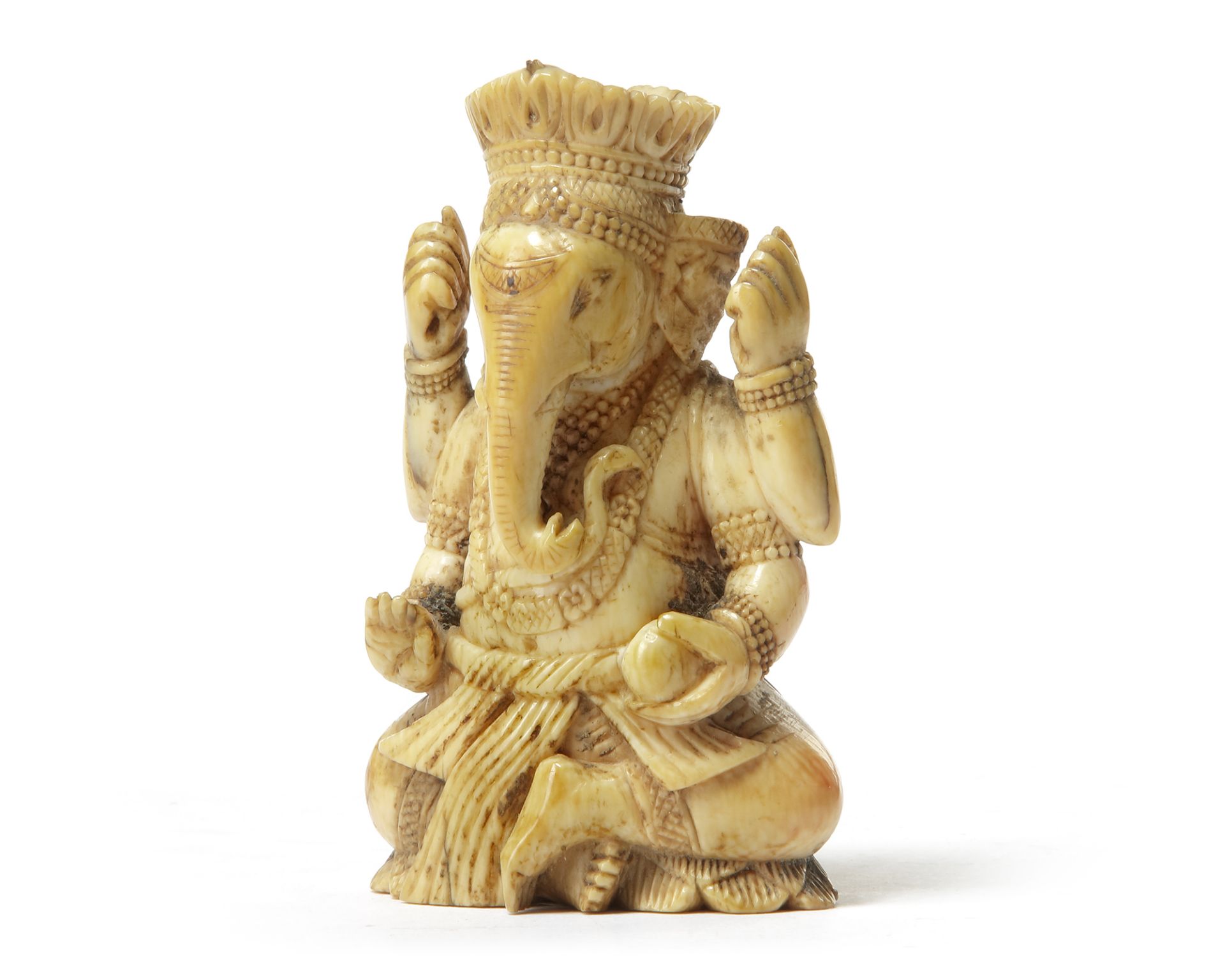 AN INDIAN IVORY SEATED GANESHA,17TH CENTURY - Image 2 of 6