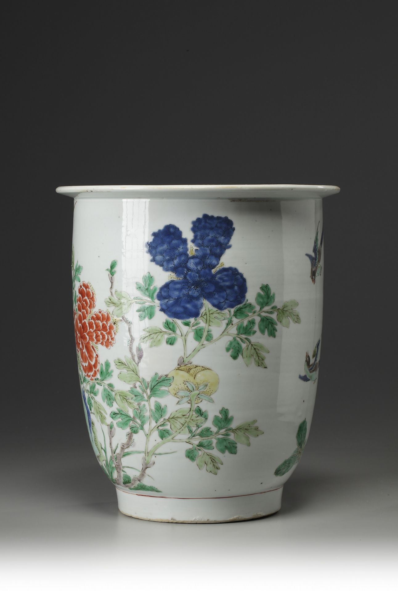 A CHINESE FAMILLE VERTE JARDINIERE, KANGXI PERIOD (1662-1722) - Image 3 of 6