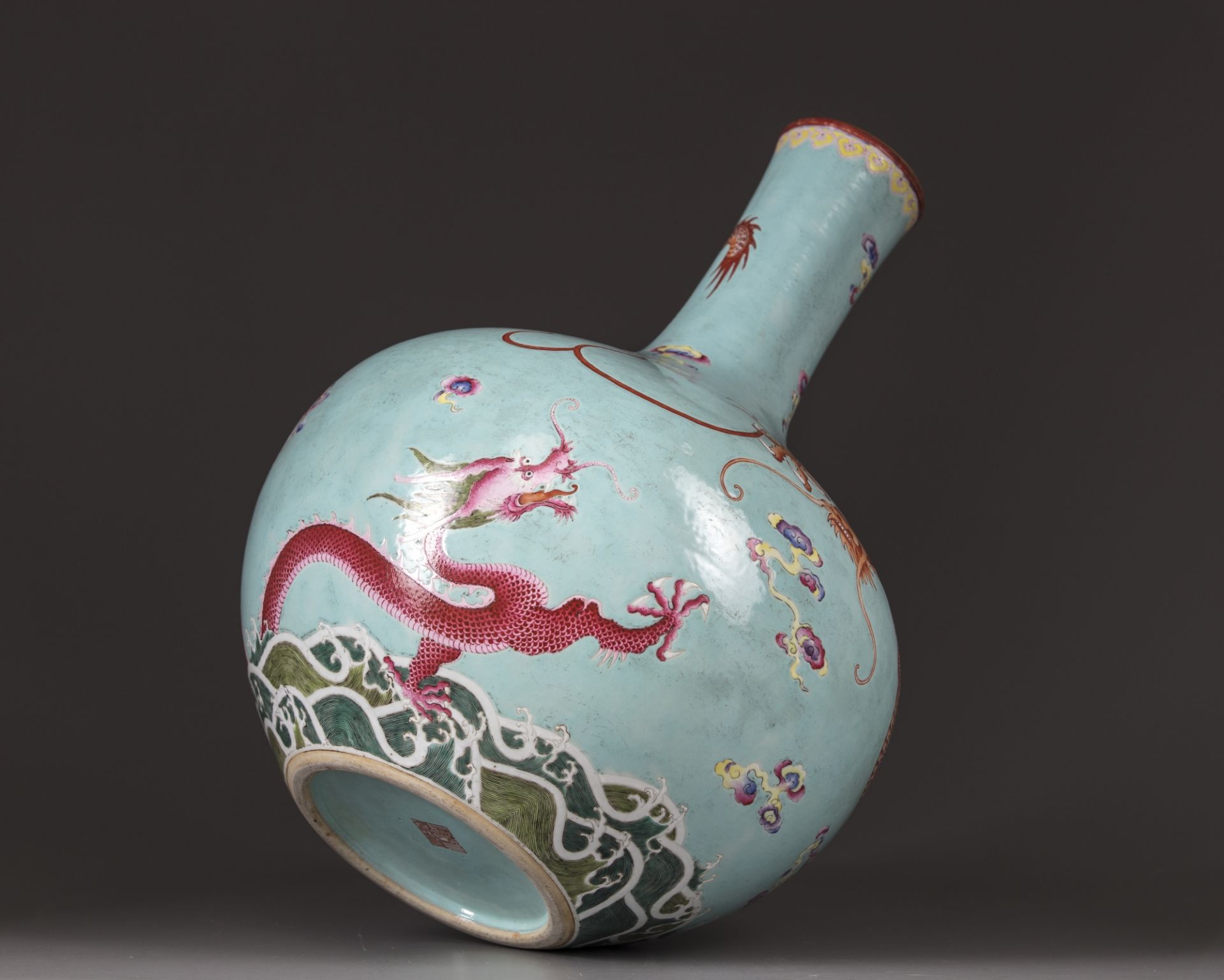 A CHINESE TURQUOISE-GROUND FAMILLE ROSE BOTTLE VASE, TIANQIUPING,19TH-20THCENTURY - Image 9 of 11