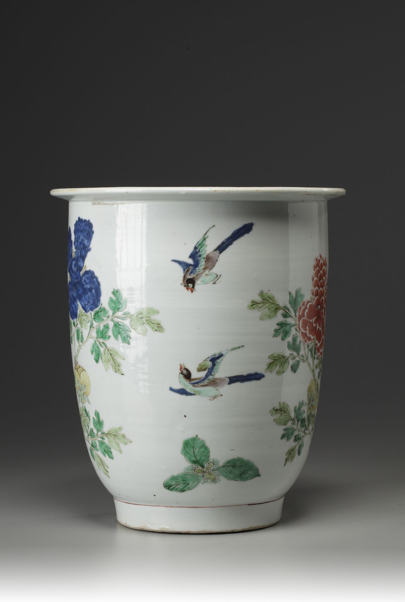 A CHINESE FAMILLE VERTE JARDINIERE, KANGXI PERIOD (1662-1722) - Image 4 of 6