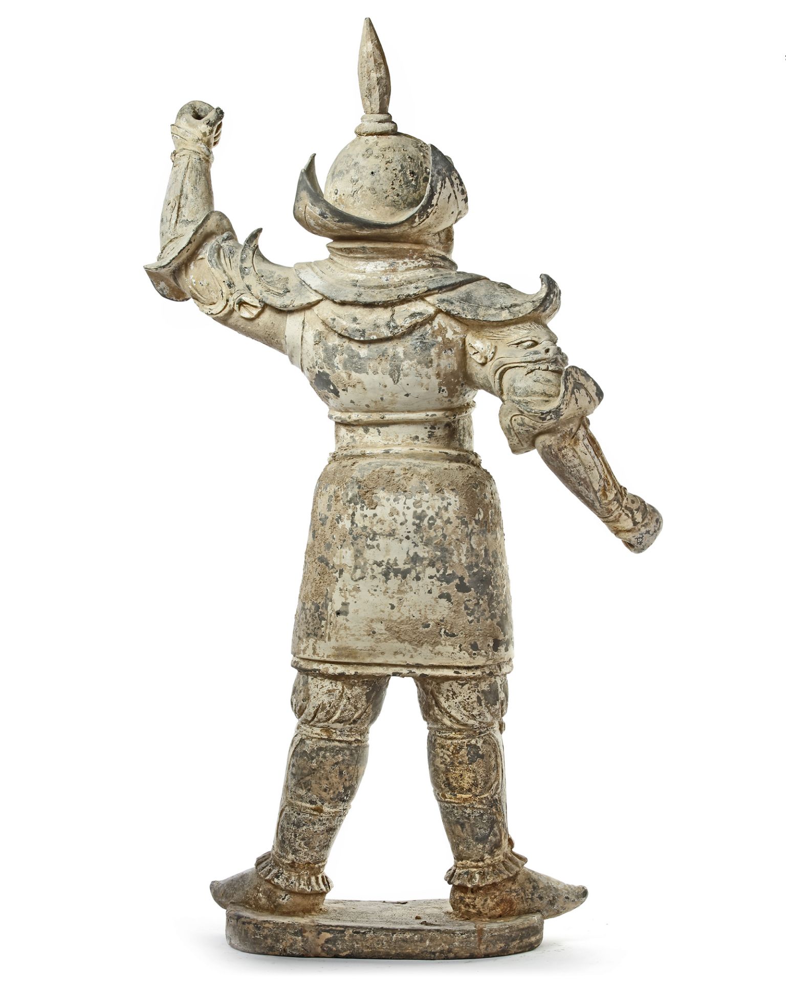 A LARGE CHINESE POTTERY GUARDIAN KING, EARLY TANG DYNASTY, MID 7TH CENTURY - Bild 4 aus 6