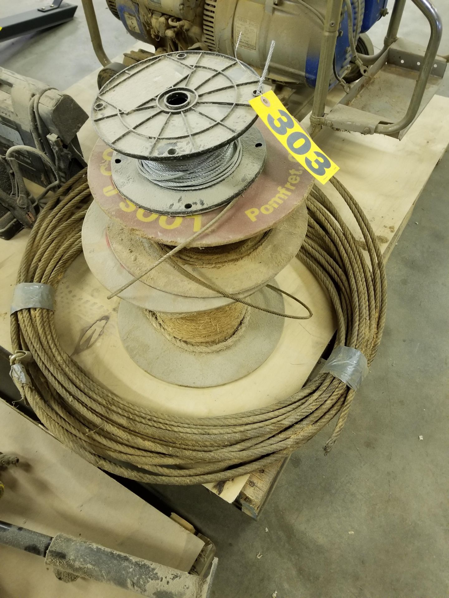 Lot of cable & rope