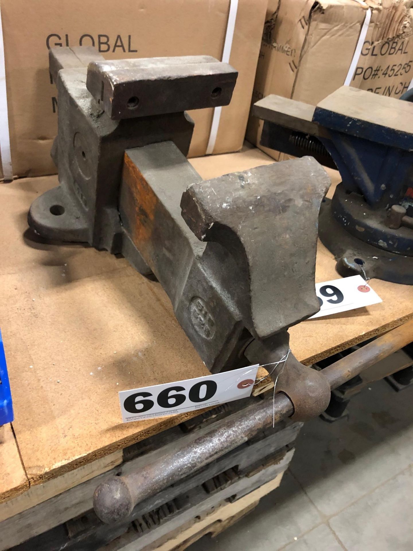 6” bench vise