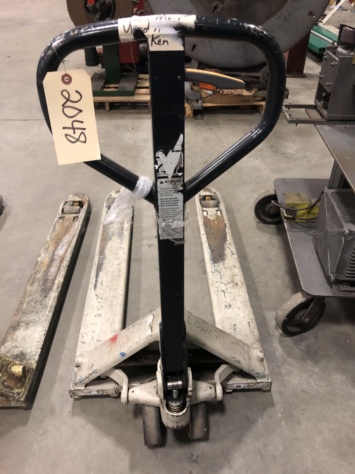 crown 5000 lb. Pallet Jack