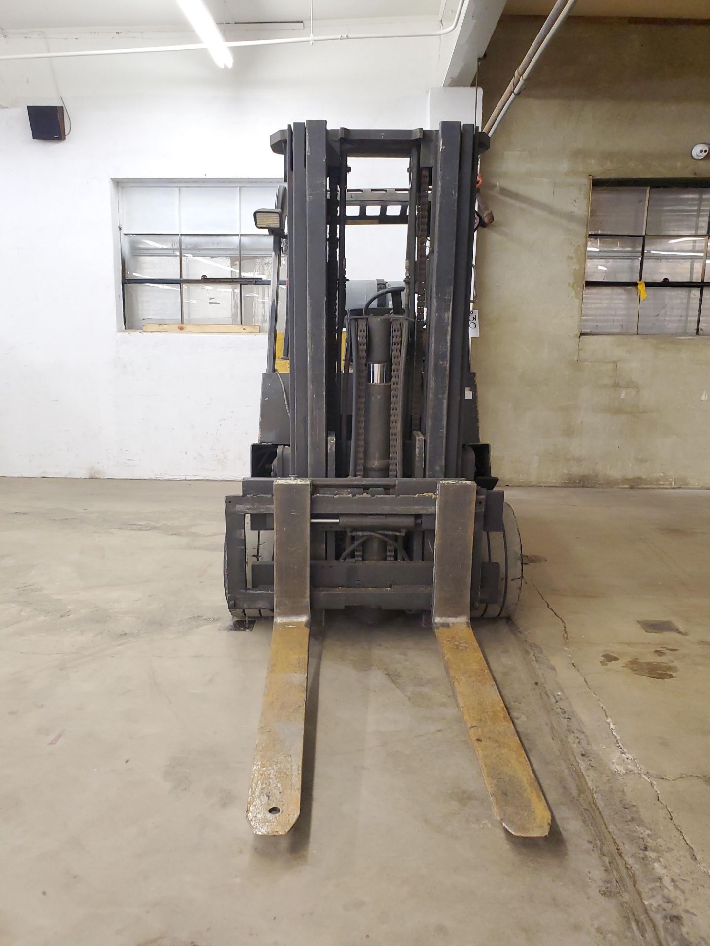 Yale Propane Forklift - Image 3 of 5