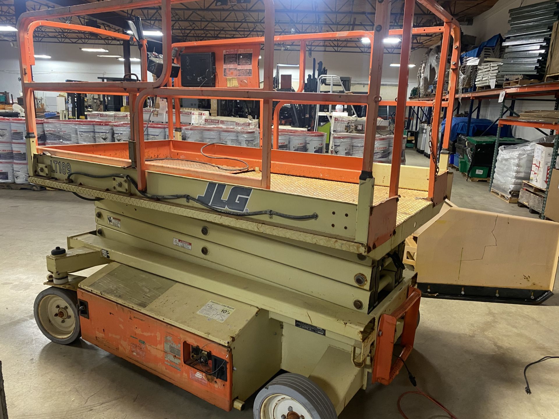 1997 JLG LT189 26' Scissor Lift - Image 4 of 8