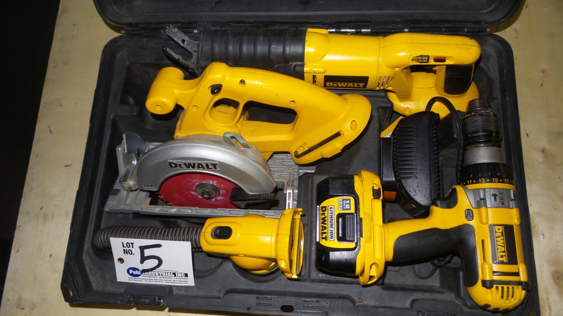 DeWalt 18V Cordless Power Tool Set