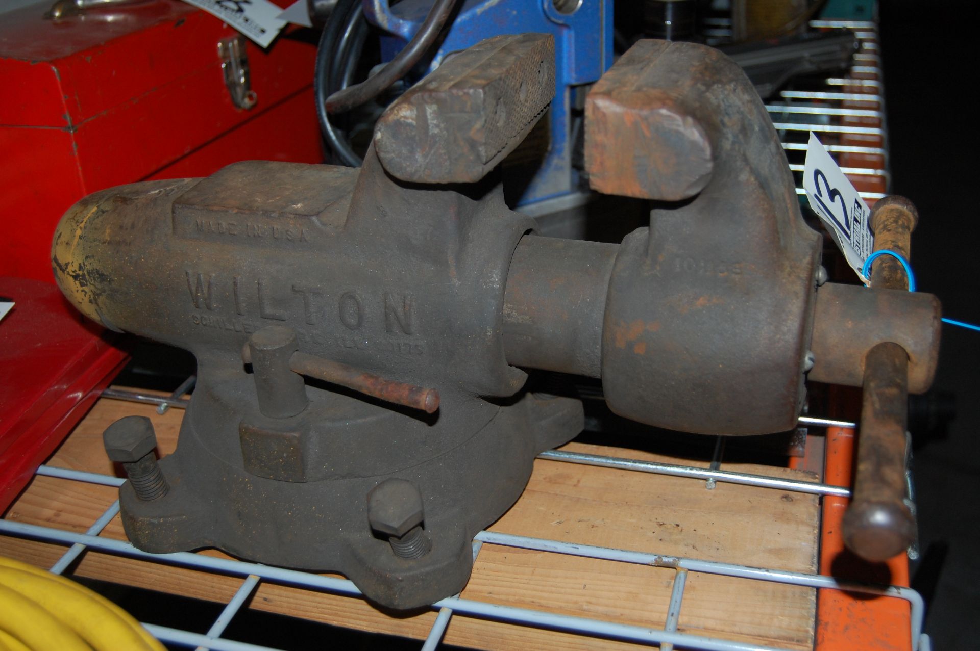 Wilton Bullet Style Machinist Vise with Swivel Base - Image 2 of 2