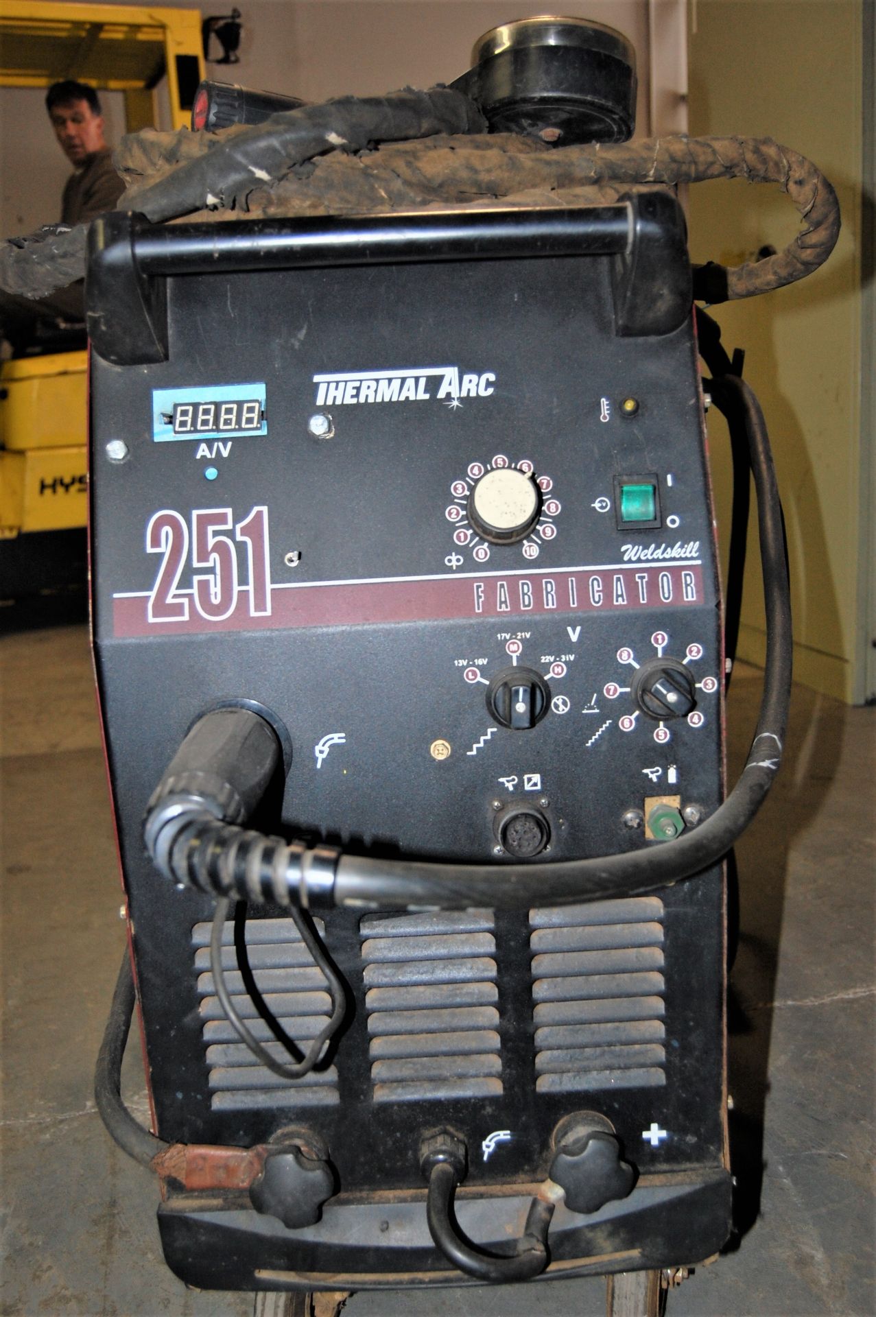 Thermal Arc 251 Fabricator MIG Welder with Tweco Weld Skill Spool Gun and leads. - Image 2 of 5