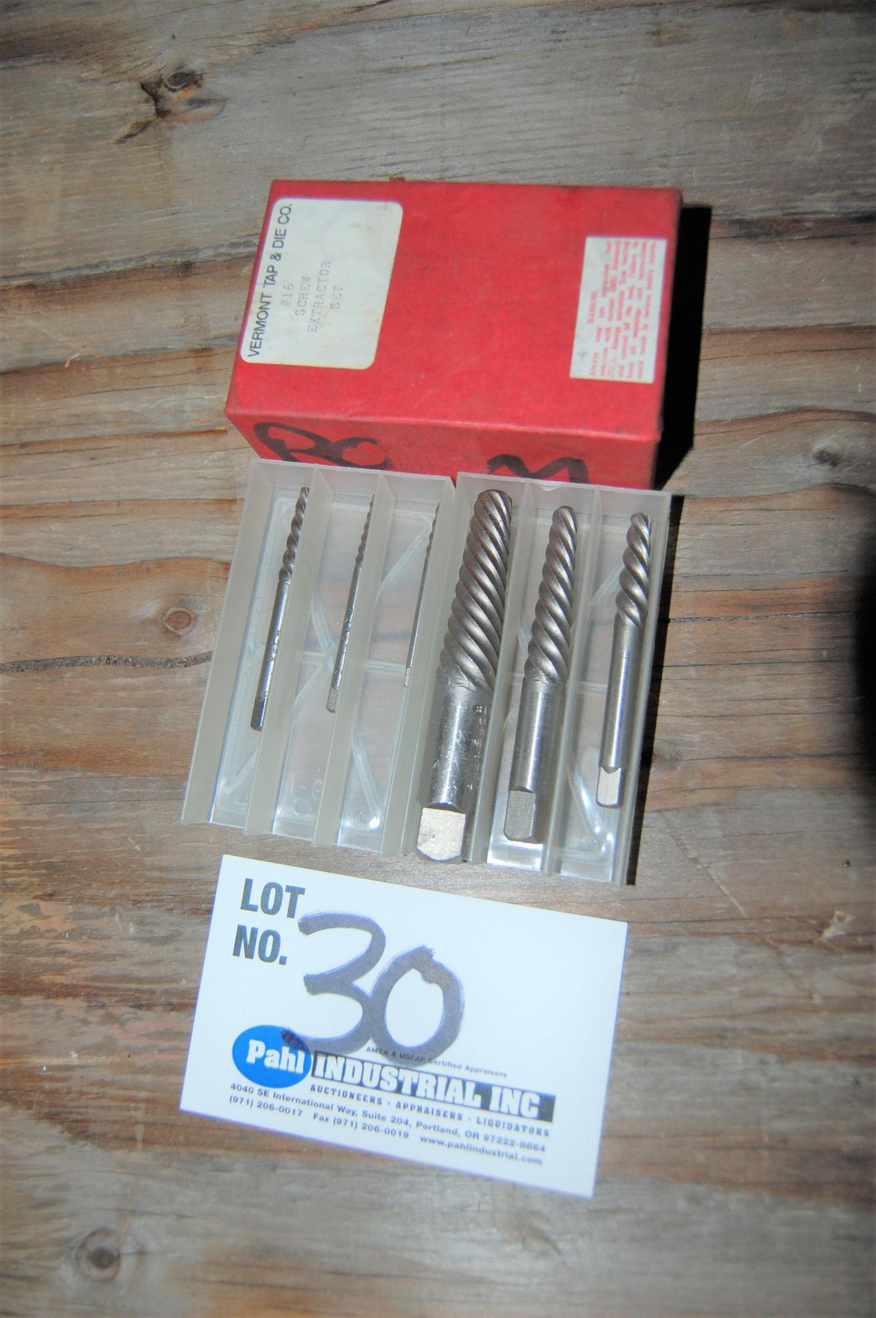 Vermont Tap & Die Co. #16 Screw Extractor Set complete set with box