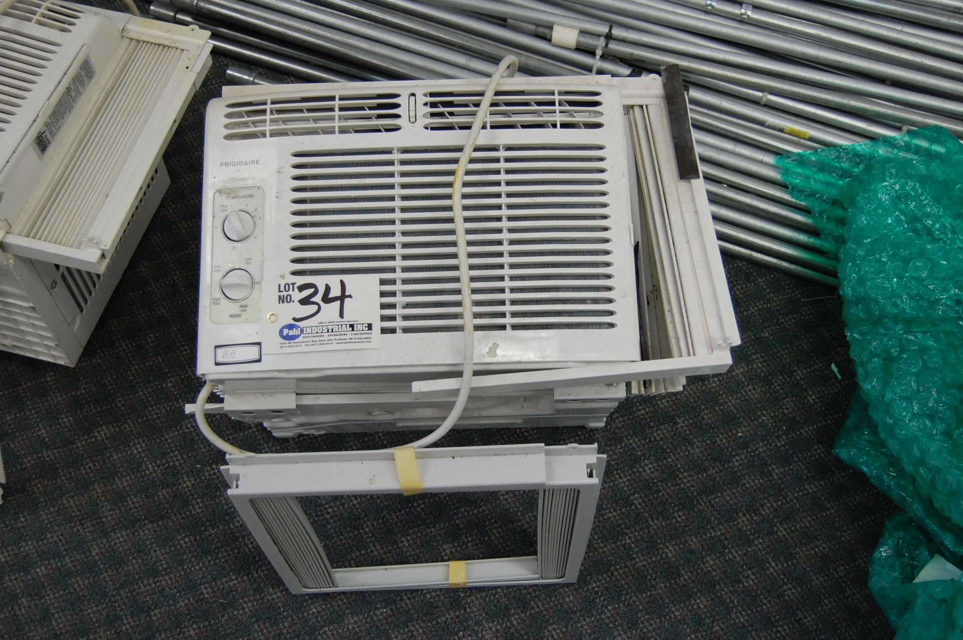 Frigidaire Air Conditioning Unit model LRA050XT9