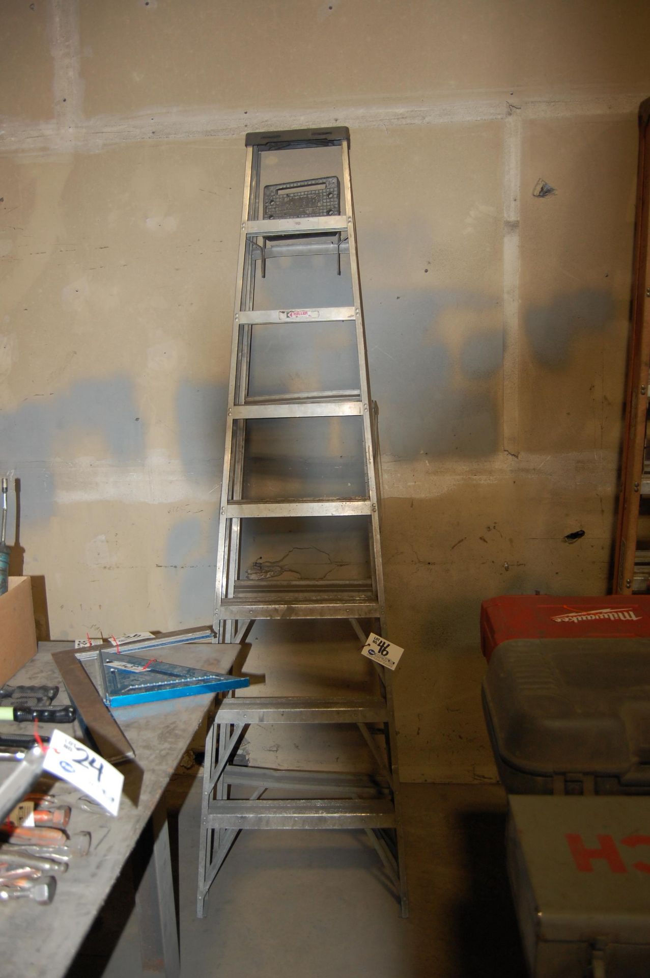 Keller 8' Step Ladder