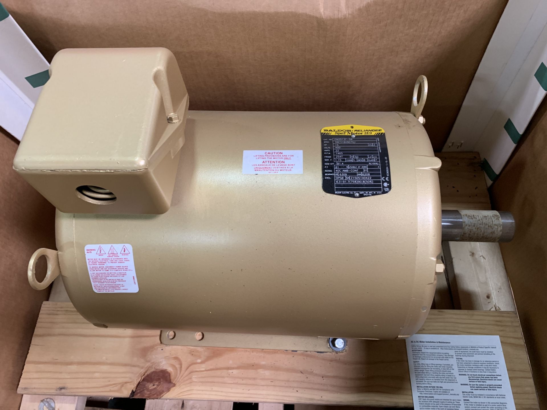 New Baldor - Reliance Super-E Electric Motor model EM2513T-58 15 hp 1465 rpm 400 volt / 3 phase