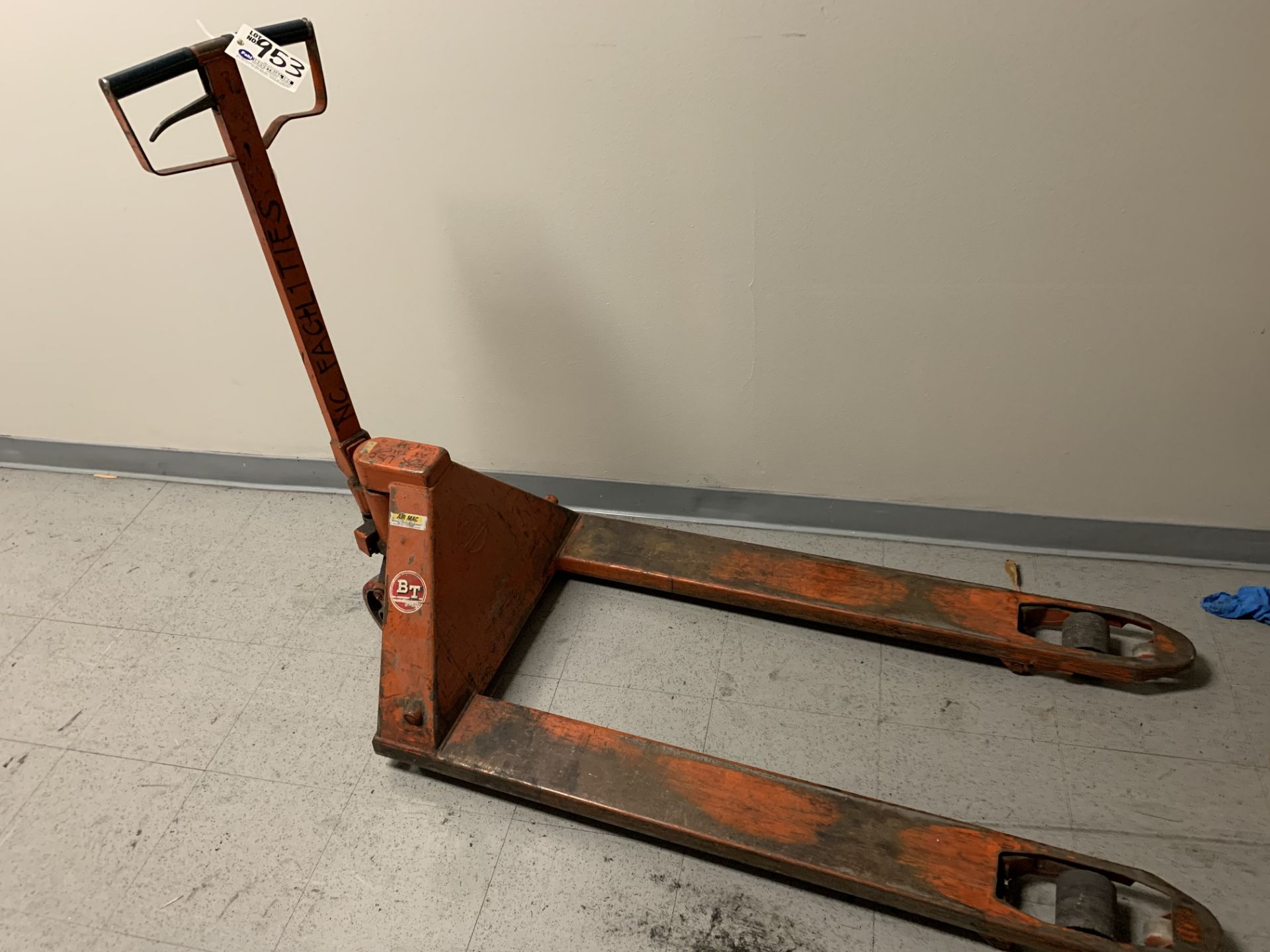 BT Lifters Pallet Jack 4000 lb.