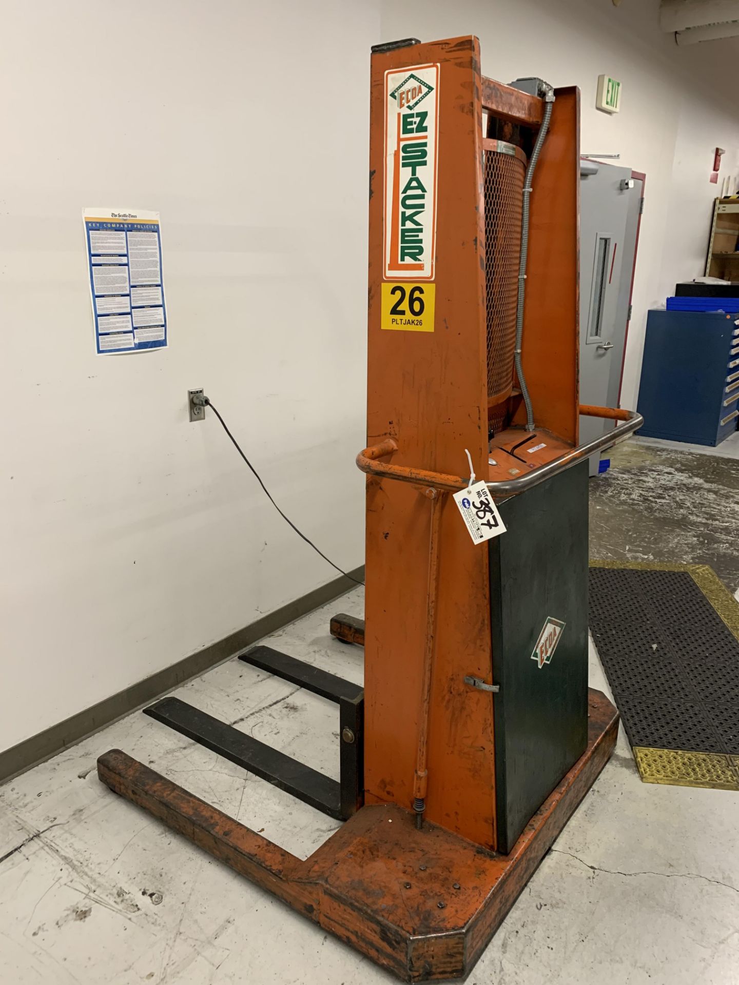 ECOA EZ-Stacker Electric Pallet Stacker