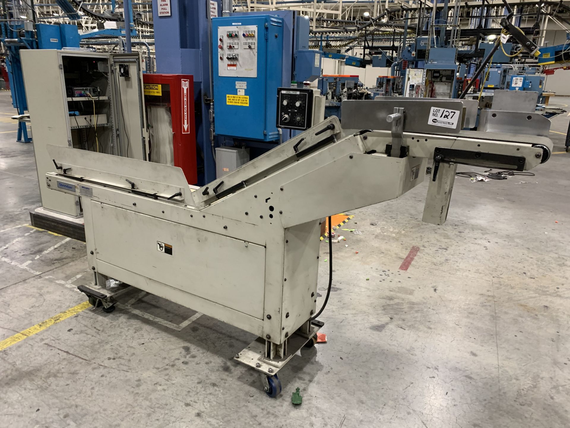 AM Graphics NP225 High Speed Incline Conveyor