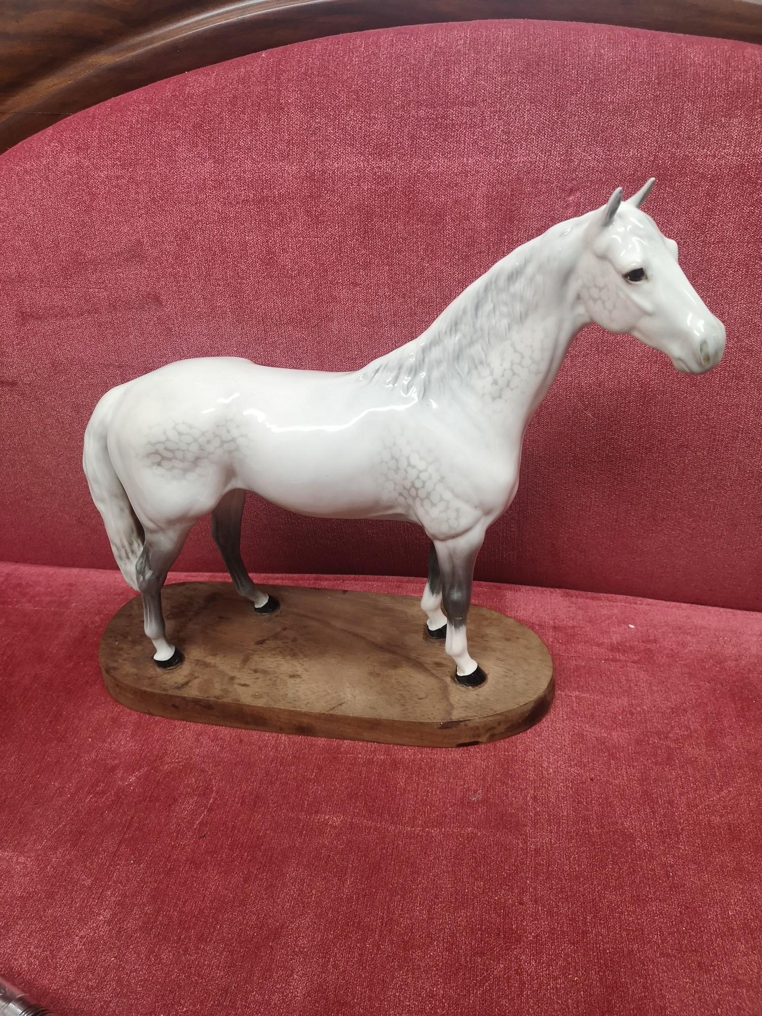 Large Beswick dapple grey hunter horse from connoisseurs series. - Image 5 of 5