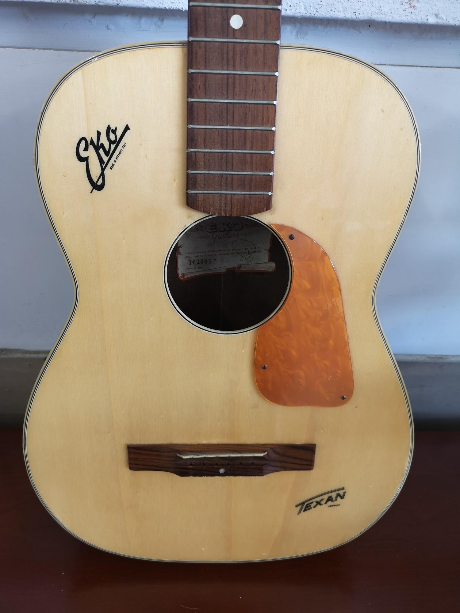 Eko texan acoustic guitar 102001 - Image 2 of 3