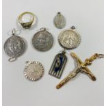 Lot of silver items to include 26.57gr pendants and ring size L