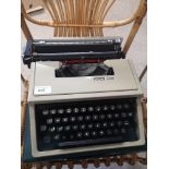 Olivetti Dora typewriter.