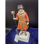 Goebel Chief Yeoman Warder "Tower Of London Figure.