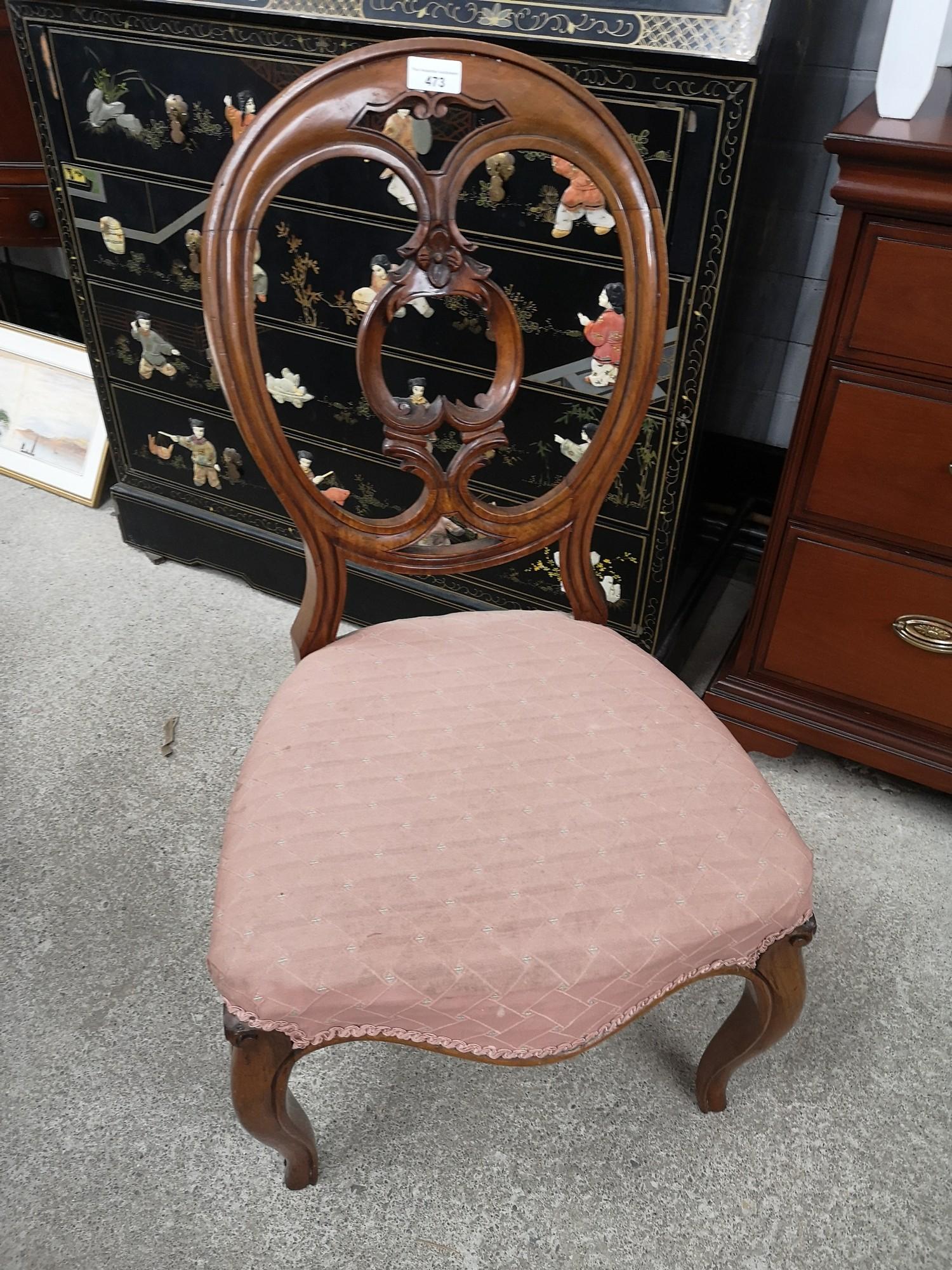 Stunning victorian parlour chair with pink silk upholstery. - Image 3 of 3