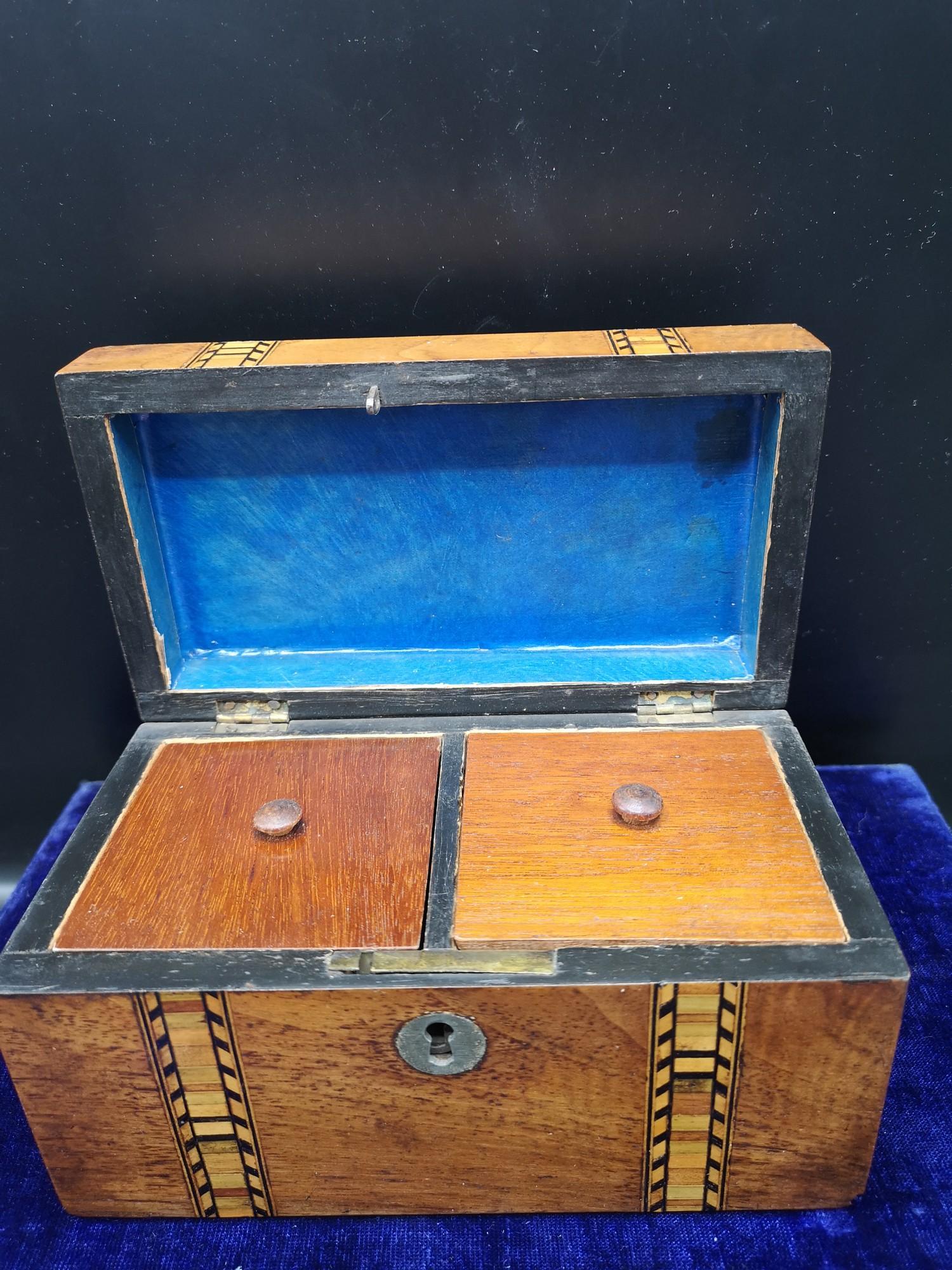 Edwardian inlaid double section tea caddy. - Image 3 of 3