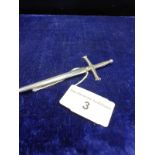 Heavy Edinburgh silver hall marked kilt pin. Maker "TE"