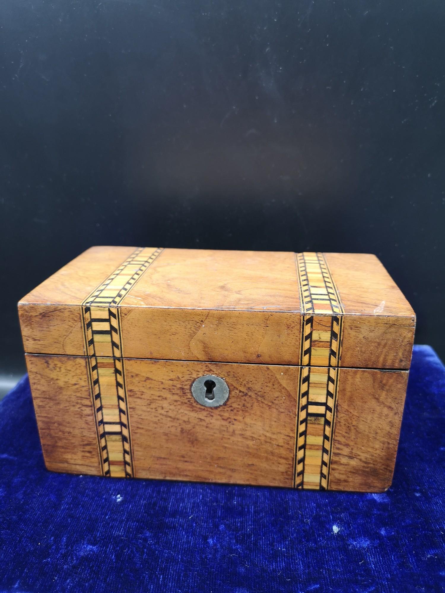 Edwardian inlaid double section tea caddy.