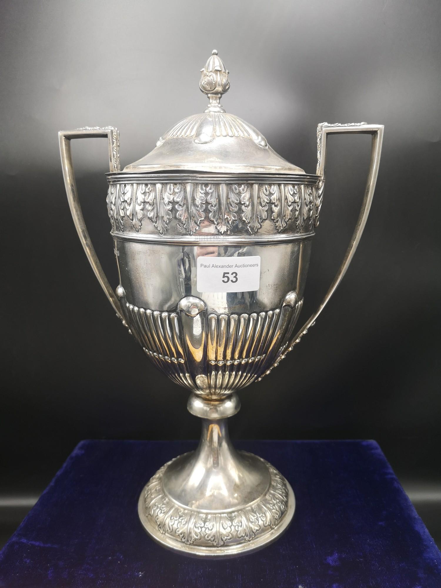 Large silver Hall marked sheffield trophy makers Roberts & Belk, Roberts & Belk Ltd (from 1901) 1215 - Bild 4 aus 4