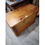 Heavy pine blanket chest.