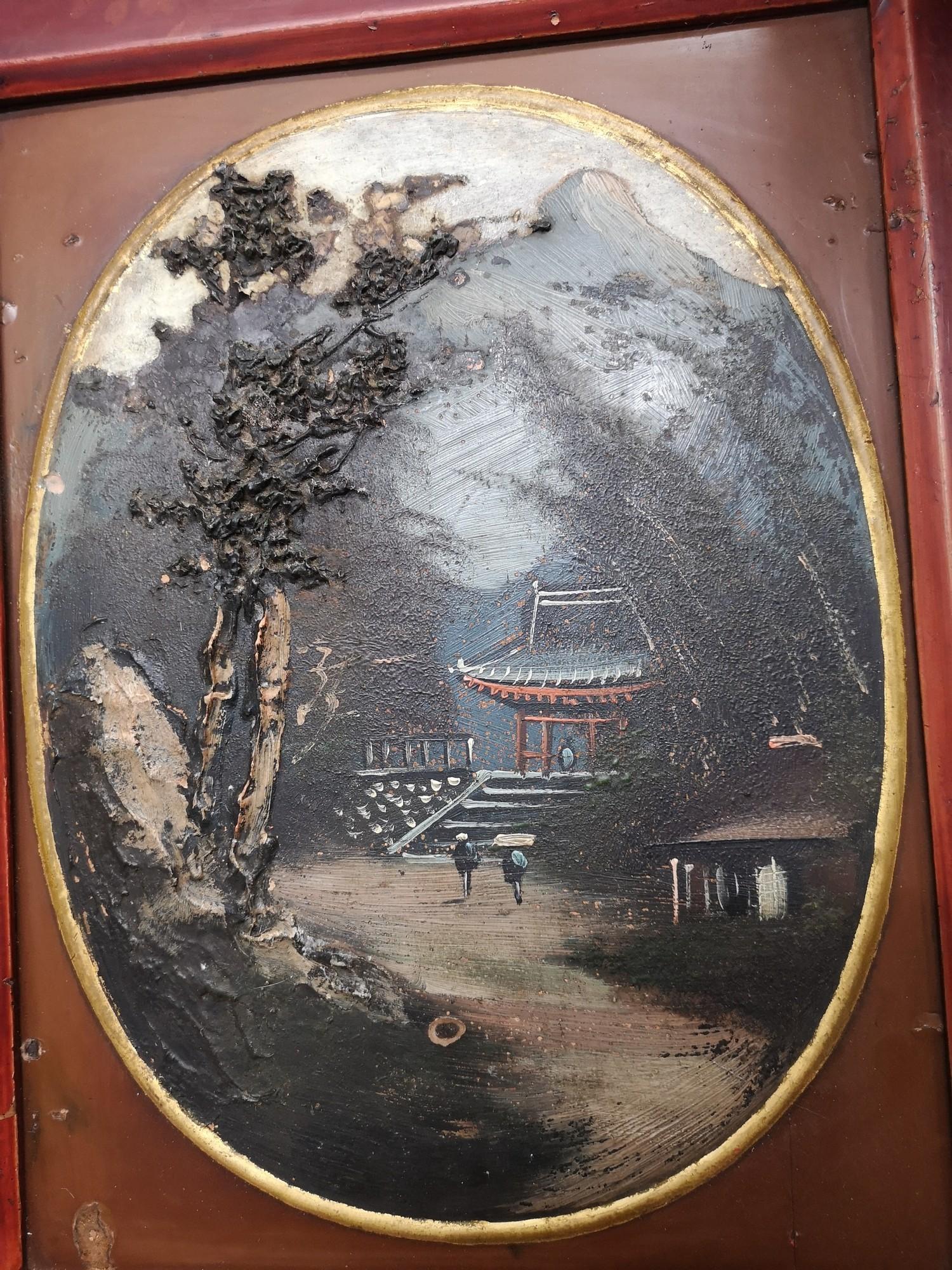 Pair of Oriental painting s in Oriental framing. - Bild 3 aus 3