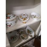 2 shelfs of royal Worcester Evesham.